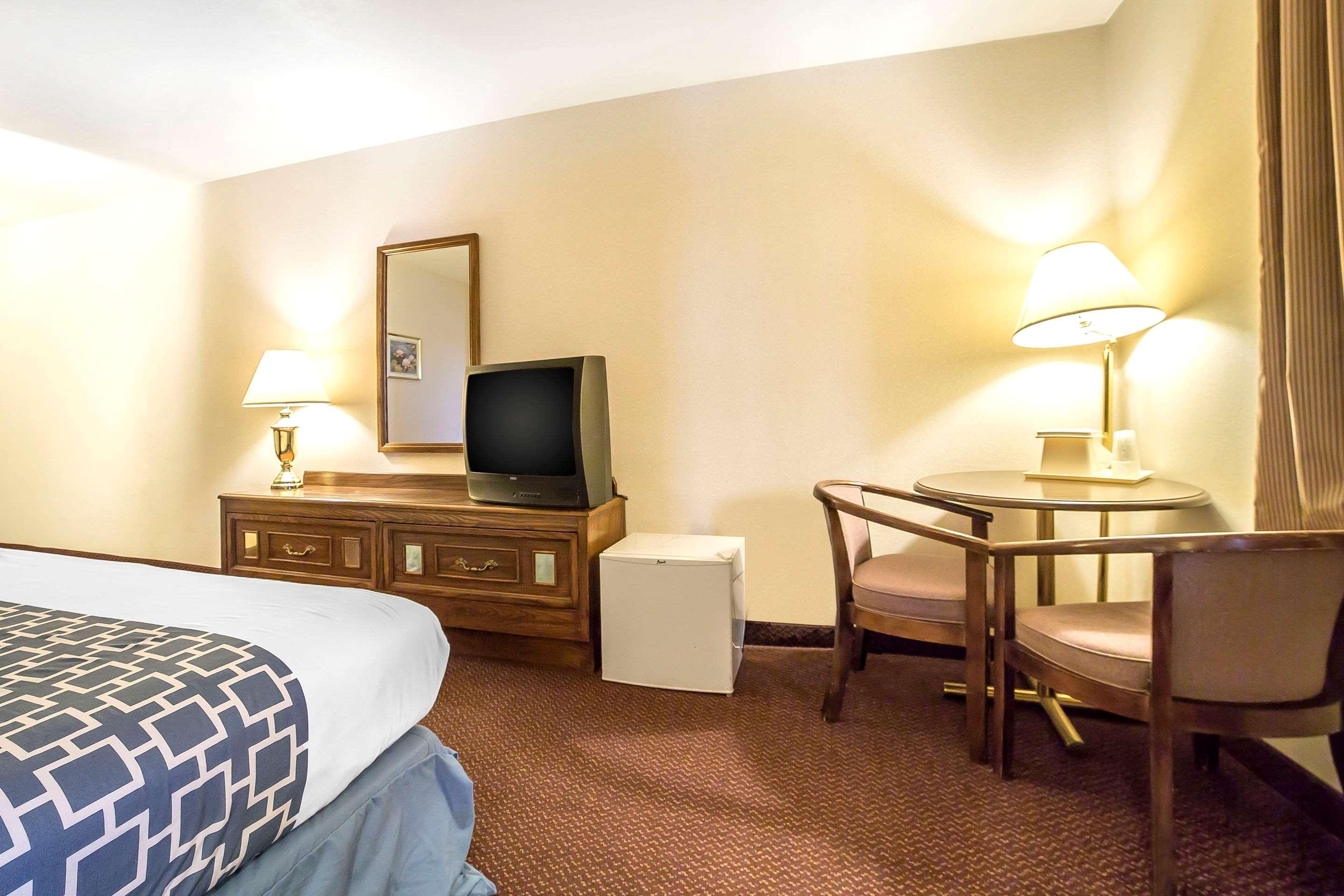 Econo Lodge Inn & Suites Sandy Kültér fotó