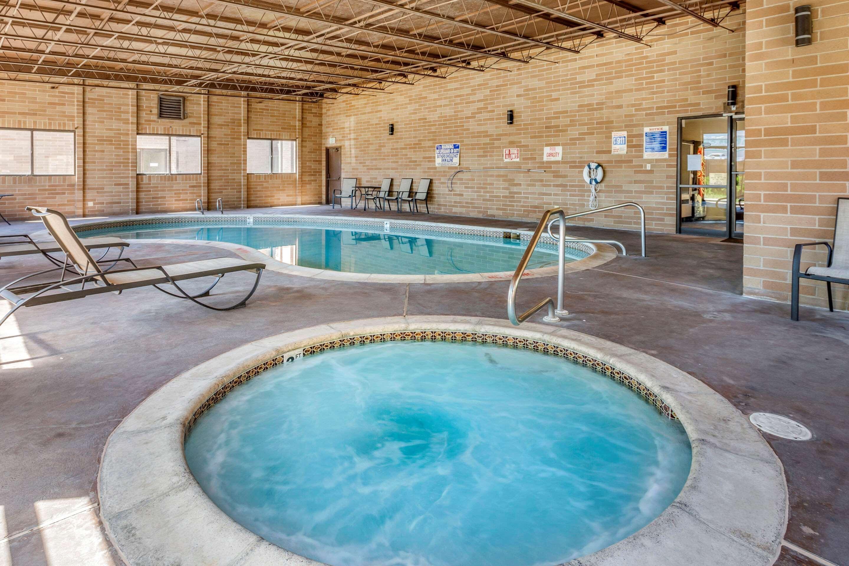 Econo Lodge Inn & Suites Sandy Kültér fotó