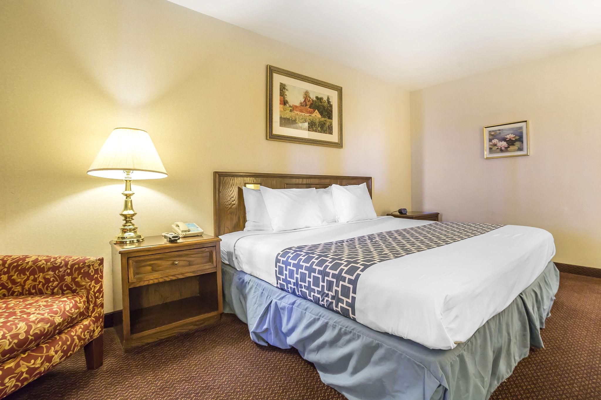 Econo Lodge Inn & Suites Sandy Kültér fotó