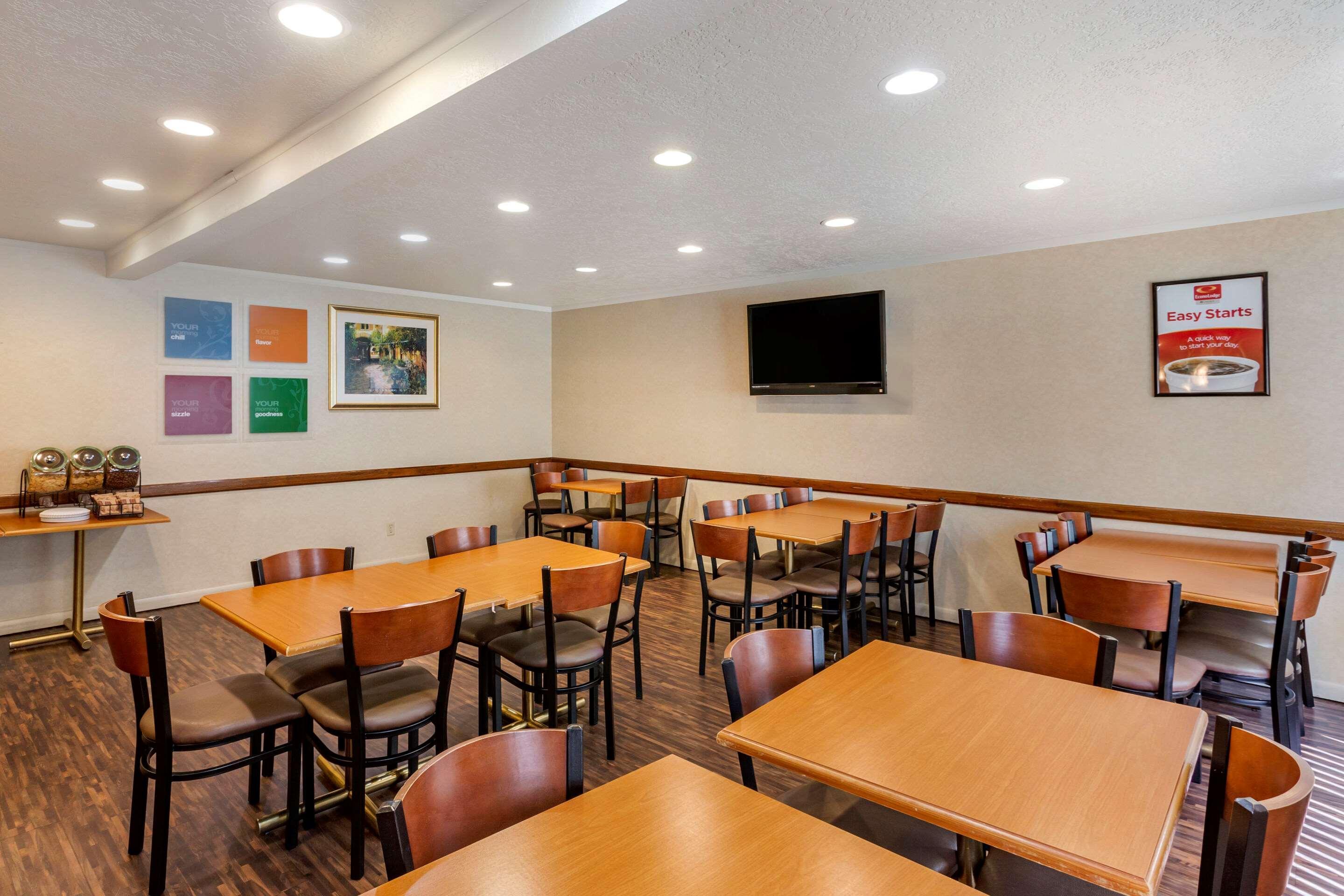 Econo Lodge Inn & Suites Sandy Kültér fotó